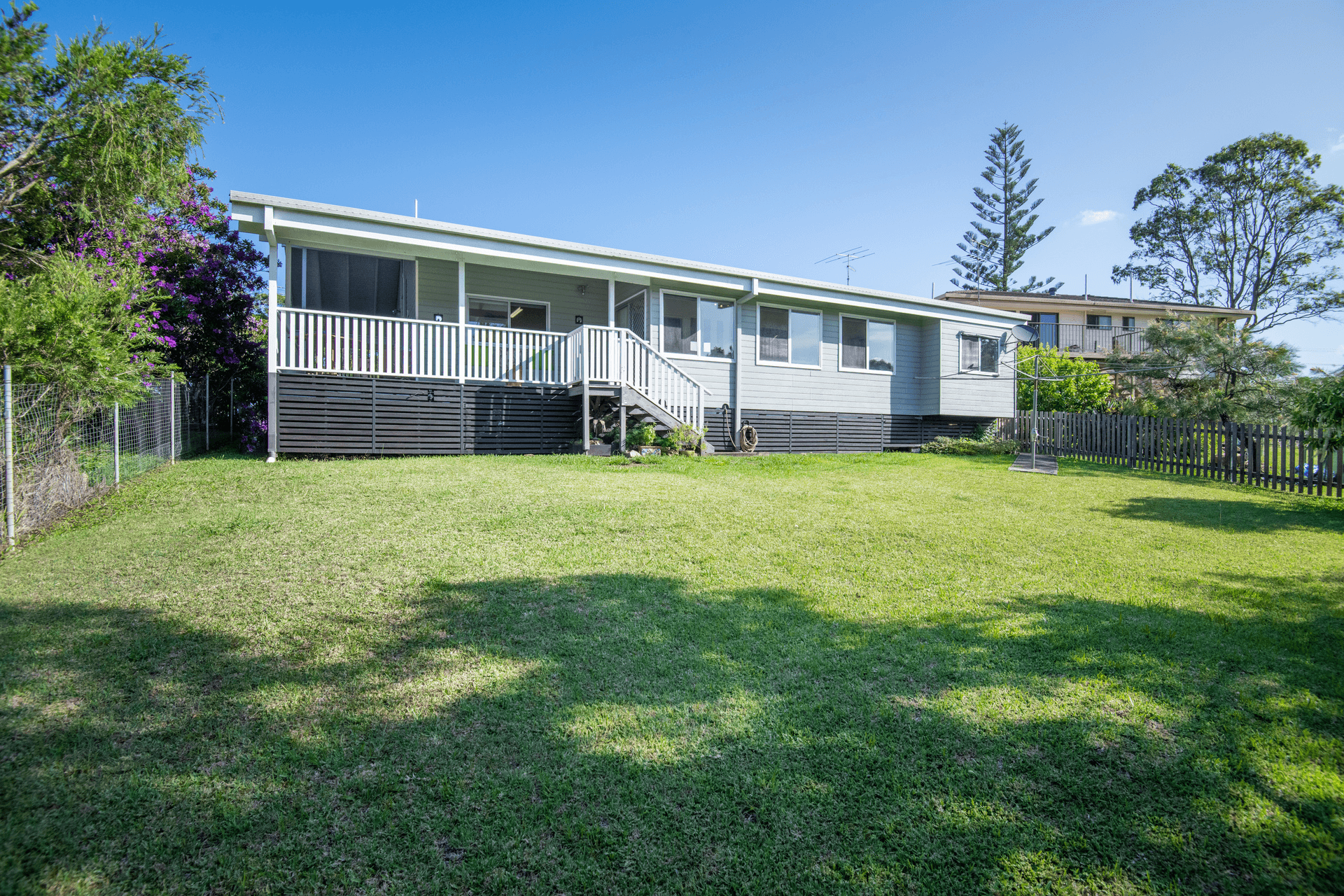 25 Sunset Avenue, Woolgoolga, NSW 2456