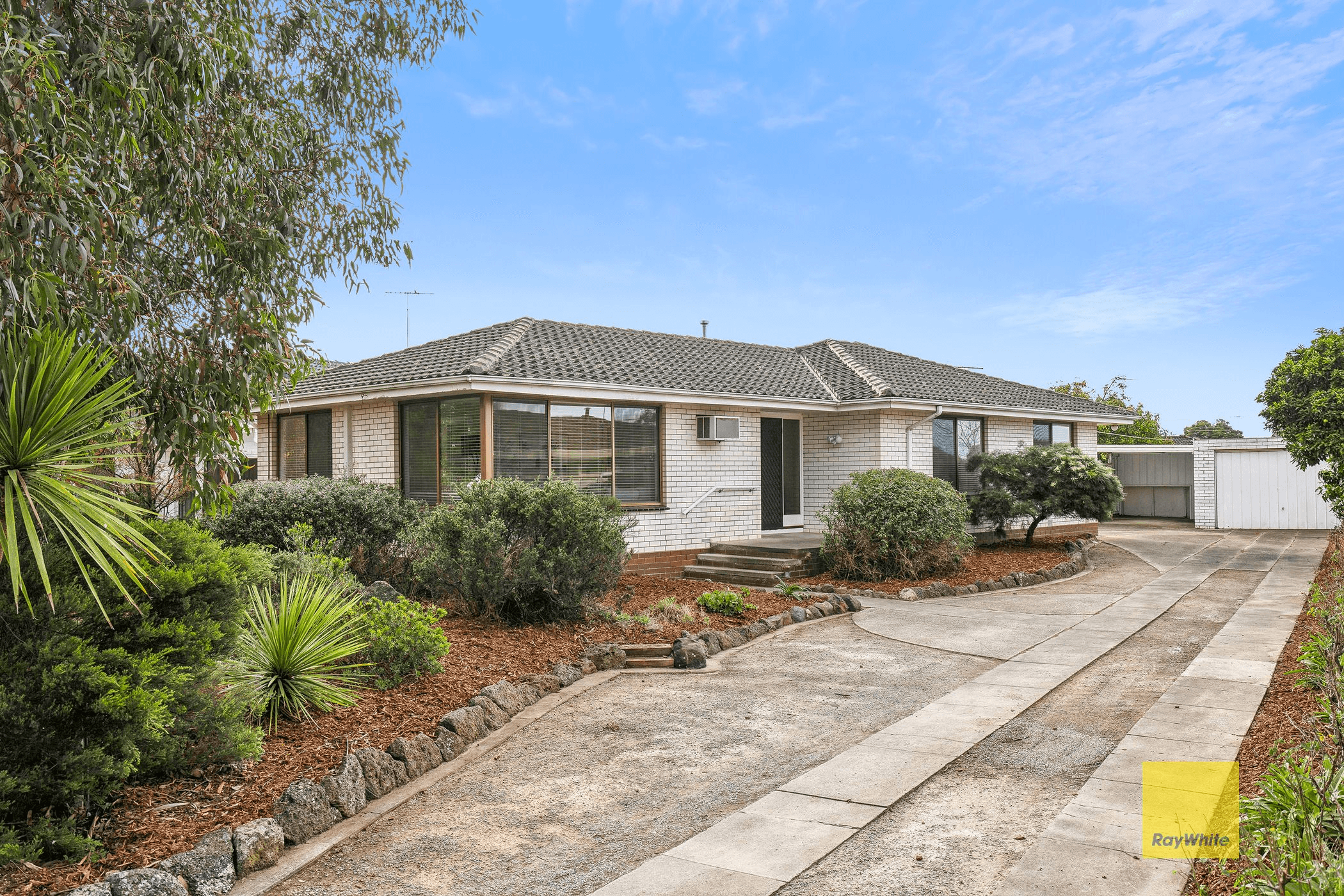 4 Madigan Court, HIGHTON, VIC 3216