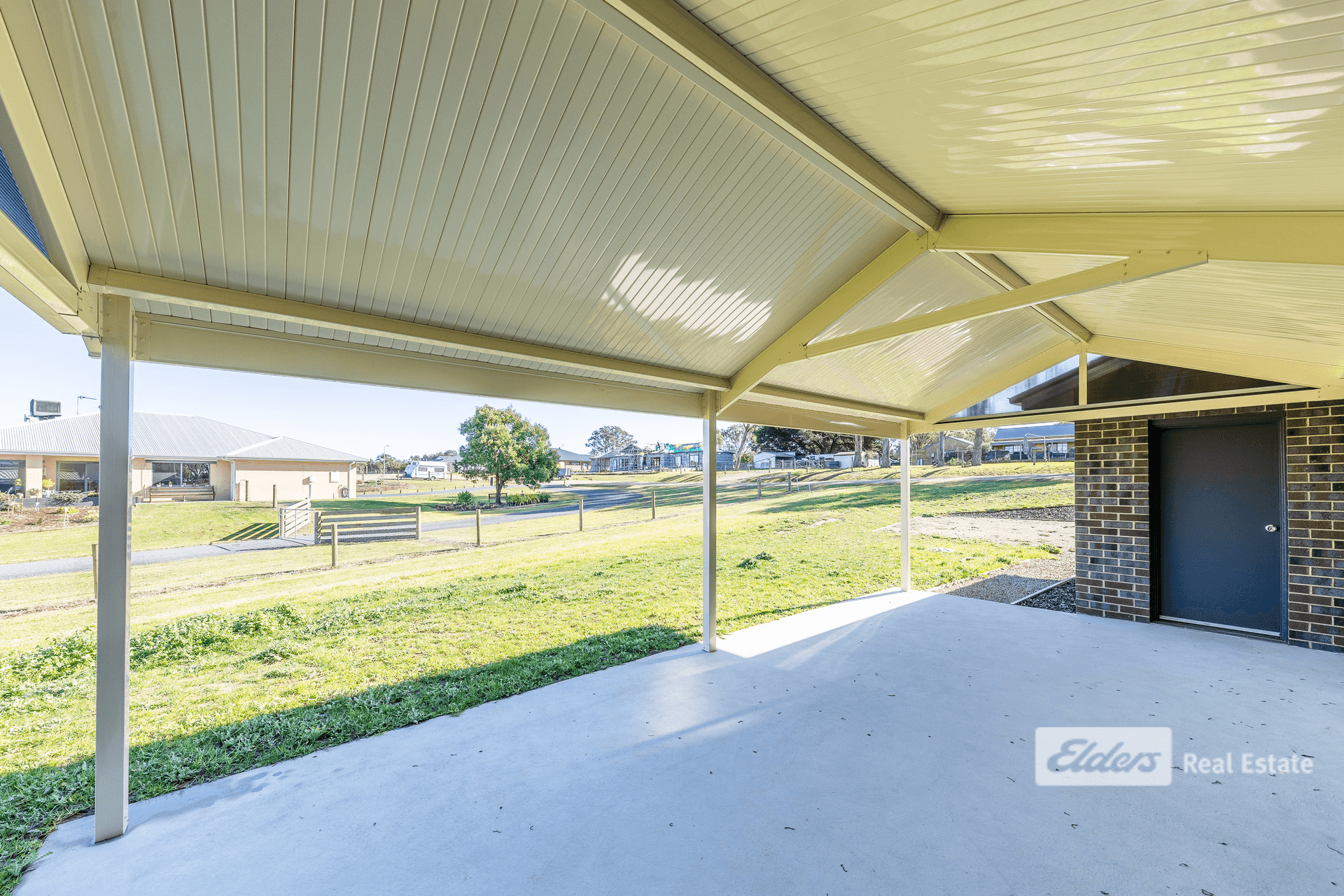 1 Morecroft Rise, EAGLE POINT, VIC 3878