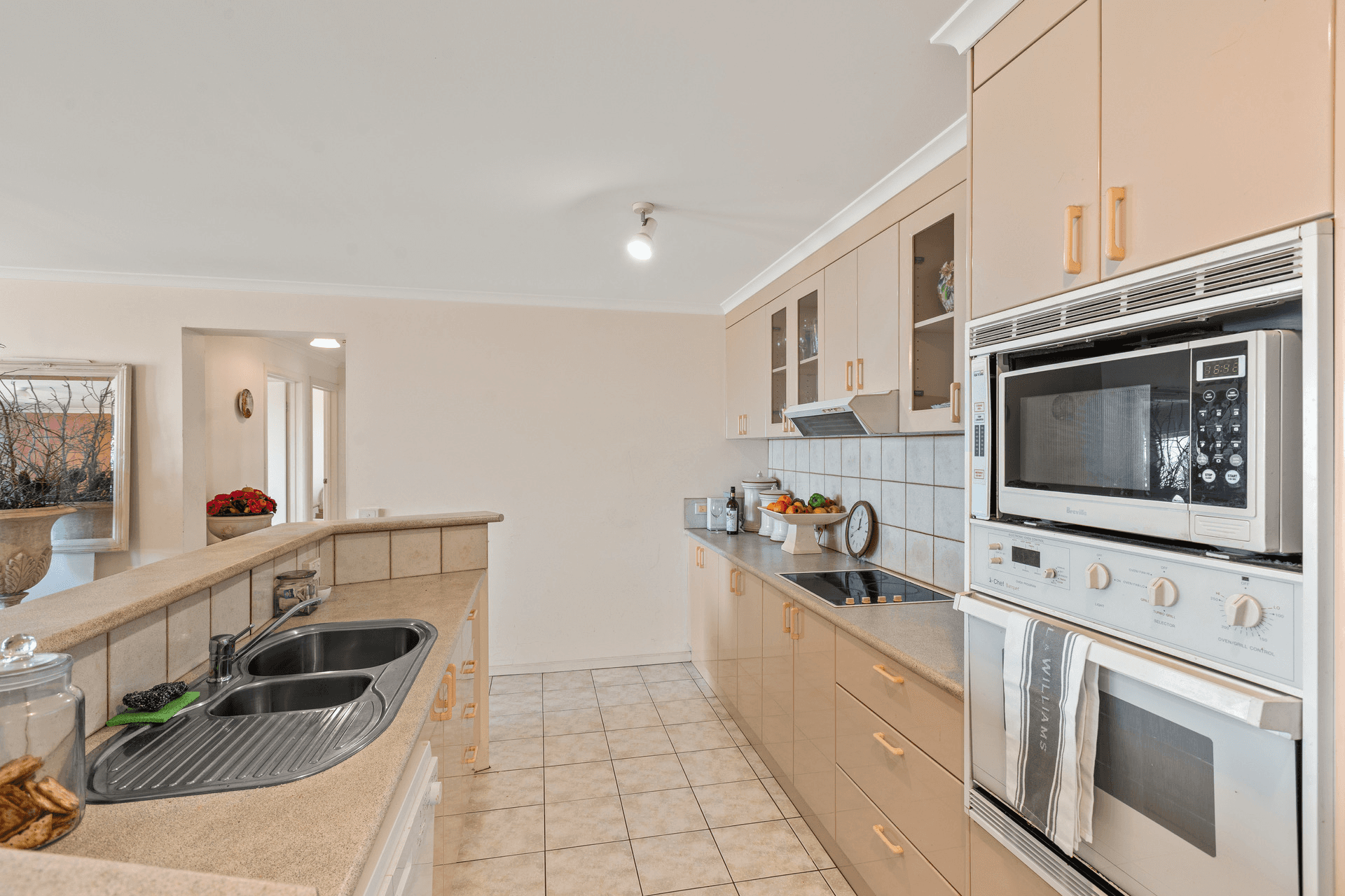 1/8 The Fairway, Tura Beach, NSW 2548