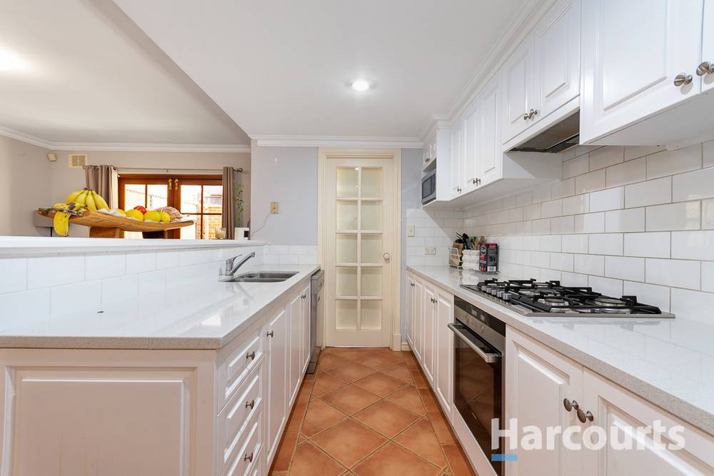 194 Lakeside Drive, JOONDALUP, WA 6027