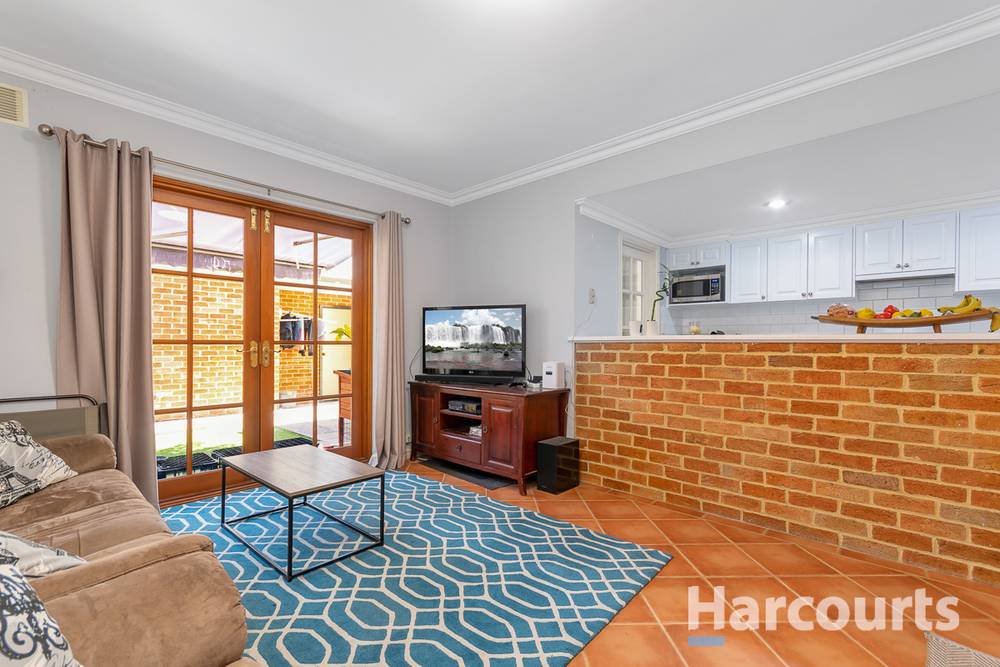 194 Lakeside Drive, JOONDALUP, WA 6027