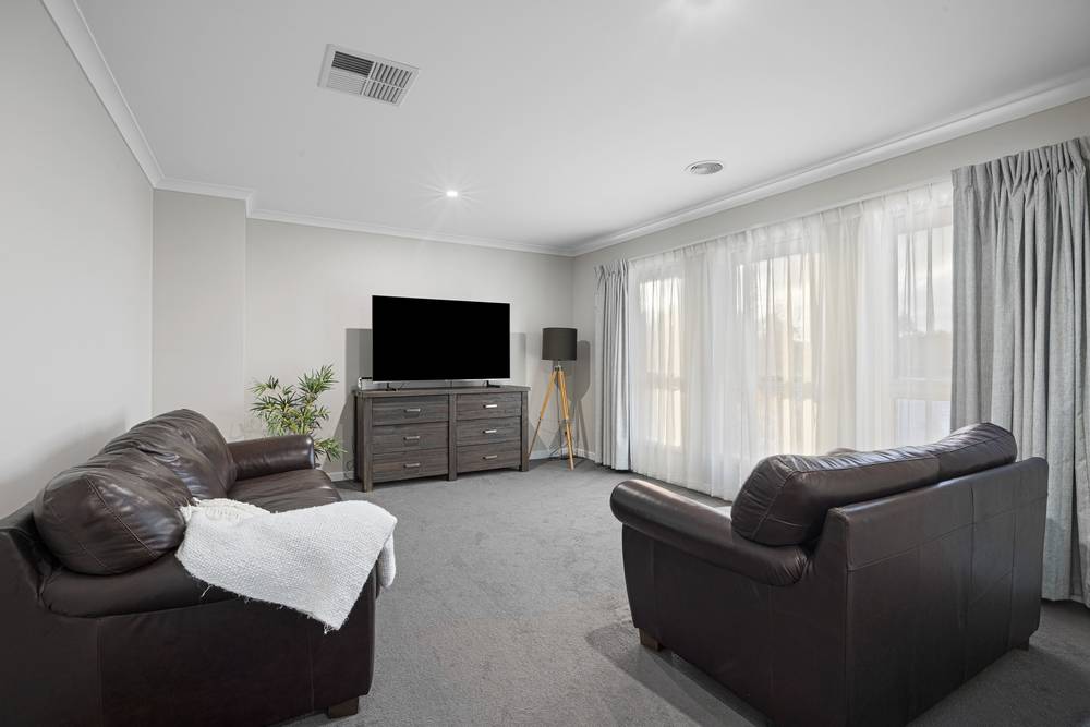 19 Baltimore Avenue, HAMILTON VALLEY, NSW 2641
