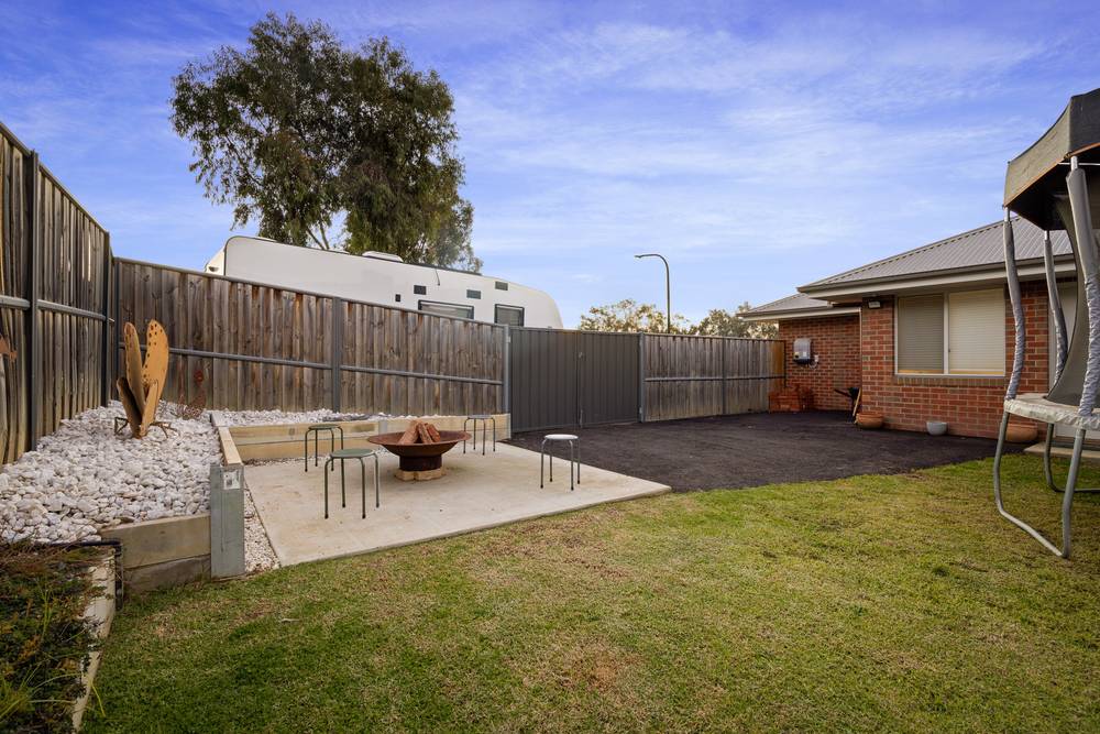 19 Baltimore Avenue, HAMILTON VALLEY, NSW 2641