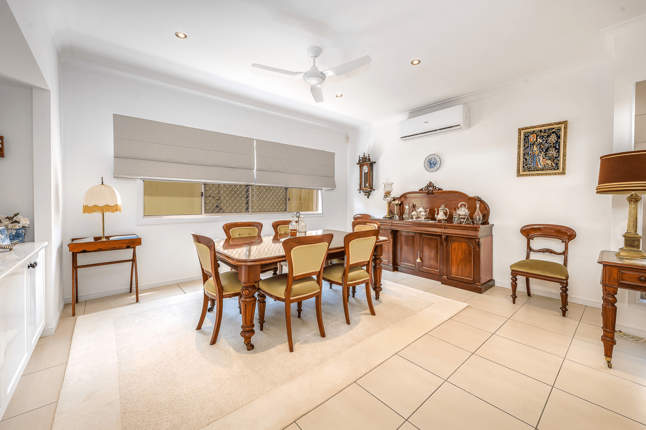 75 East Quay Drive, BIGGERA WATERS, QLD 4216