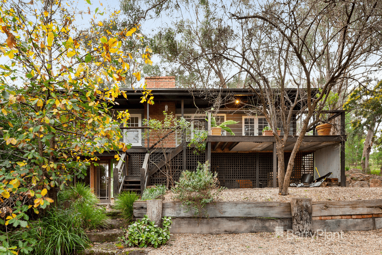 105 Arthurs Creek Road, Hurstbridge, VIC 3099