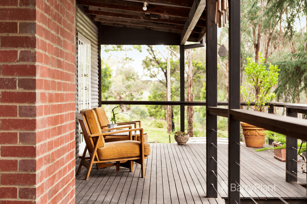 105 Arthurs Creek Road, Hurstbridge, VIC 3099