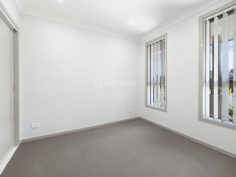 9 Banfield Drive, ORAN PARK, NSW 2570