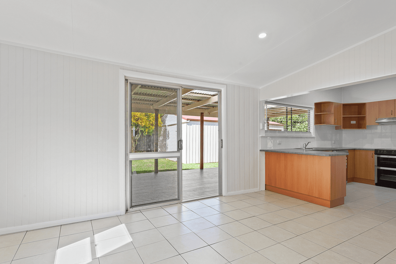 14 Kennedy Street, NORTH TOOWOOMBA, QLD 4350