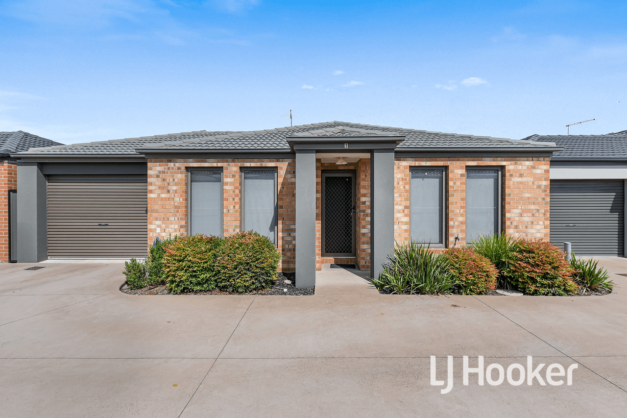 3 Nikolai Place, CLYDE NORTH, VIC 3978