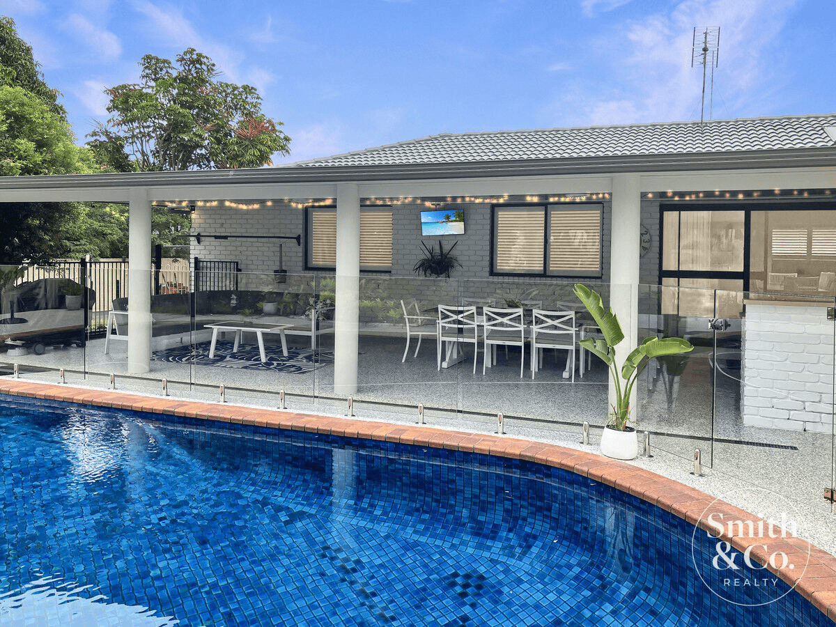 4 Gladiolus Court, Hollywell, QLD 4216