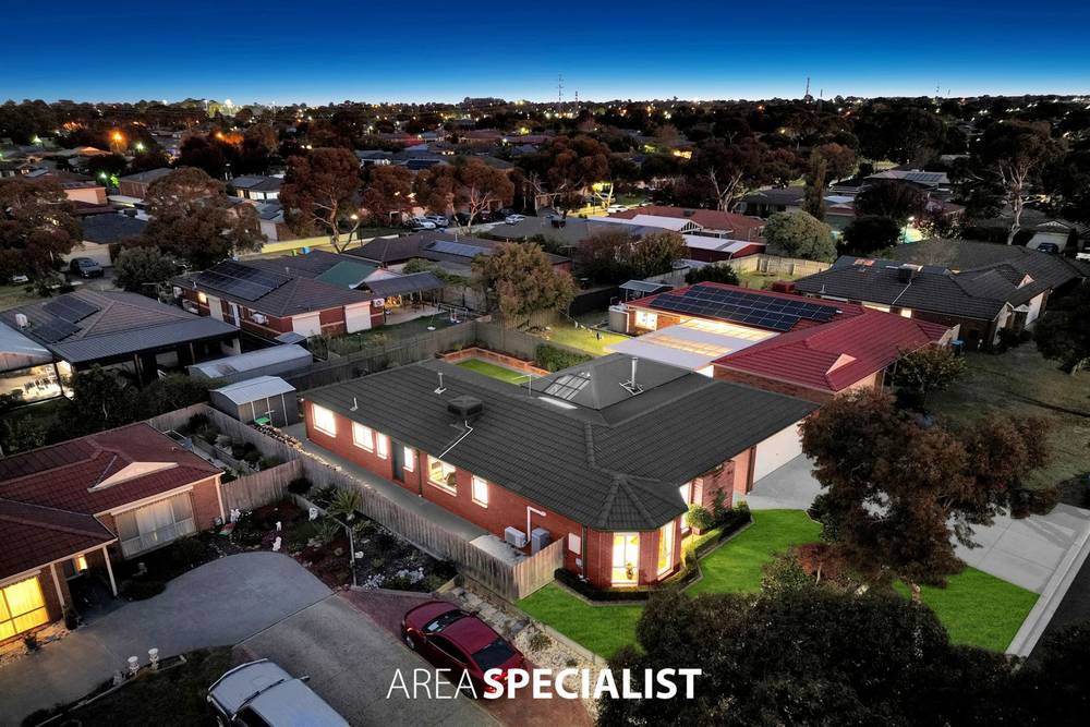 8 Jasa Crescent, Cranbourne West, VIC 3977