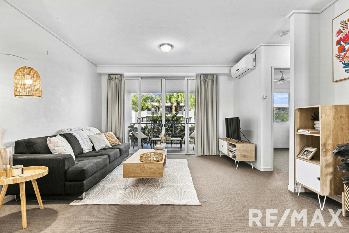 64/68 pulgul Street, Urangan, QLD 4655