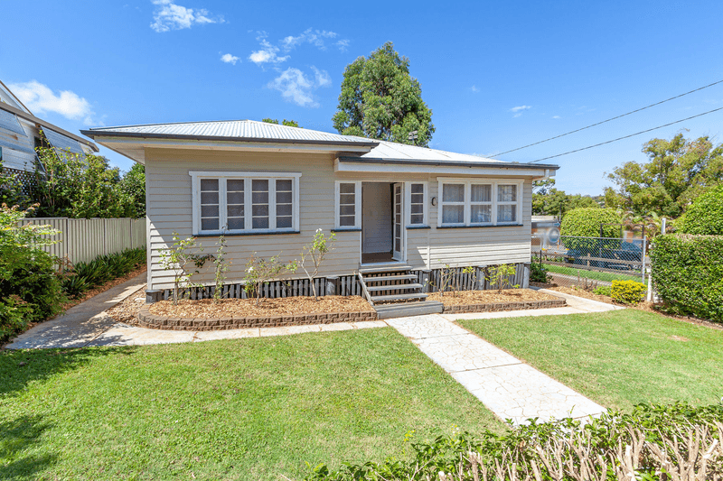 12A Delacey Street, NORTH TOOWOOMBA, QLD 4350