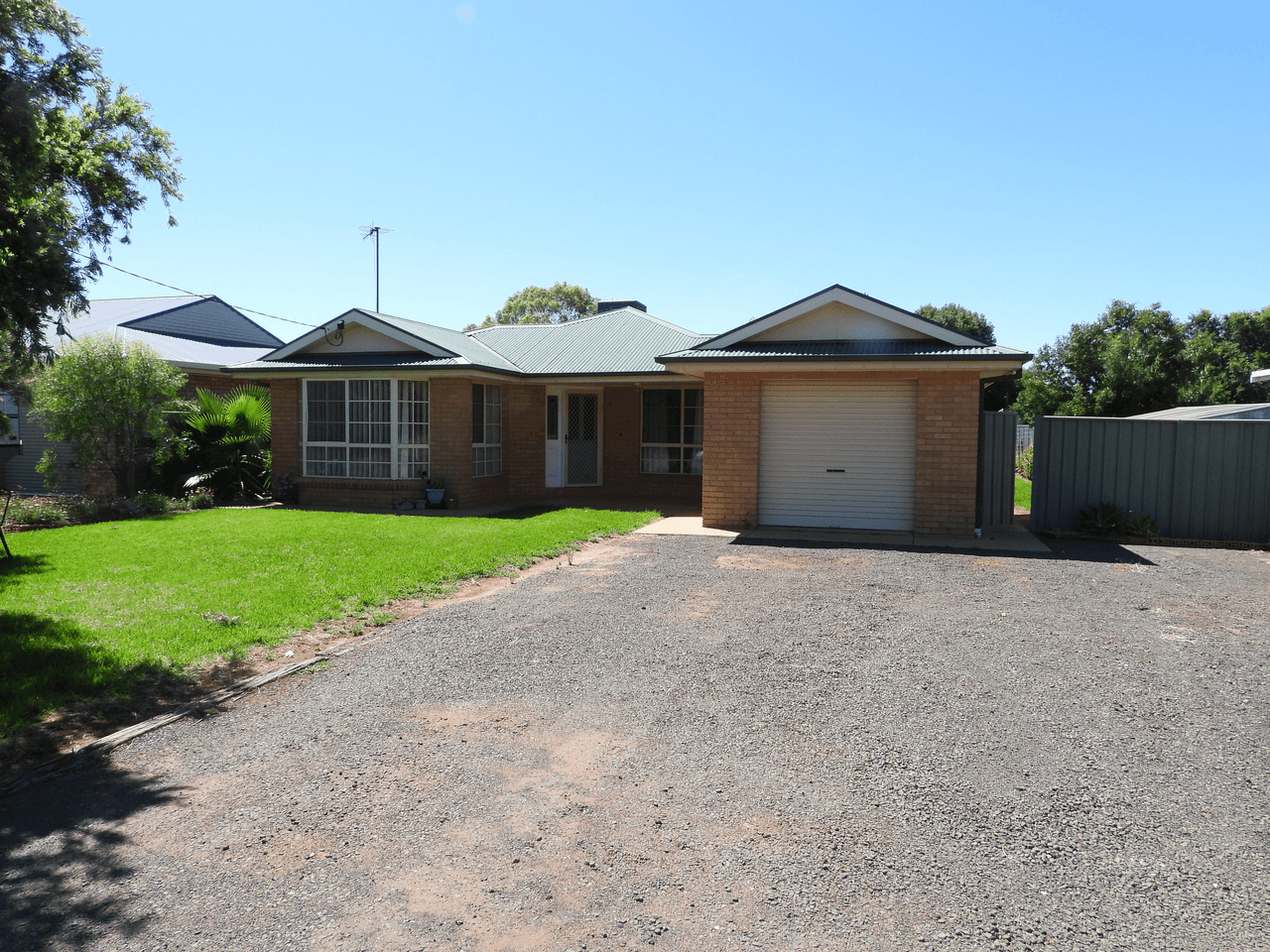 21 Bunyip Street, GOOLGOWI, NSW 2652