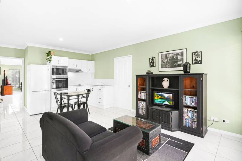 19 Redcap Bend, TRINITY PARK, QLD 4879