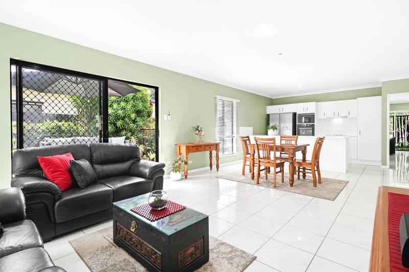 19 Redcap Bend, TRINITY PARK, QLD 4879