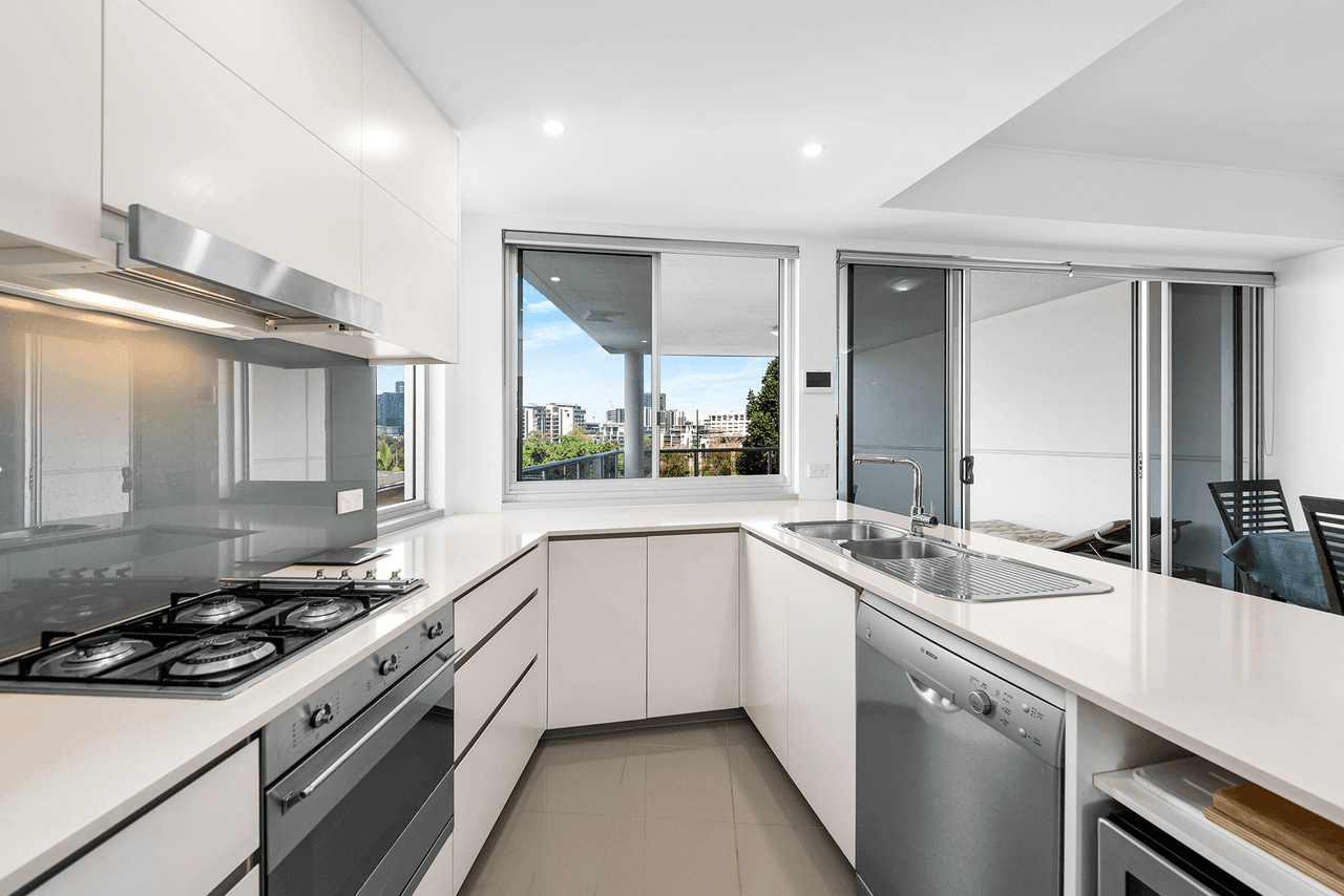 14/8 Dunmore Terrace, AUCHENFLOWER, QLD 4066