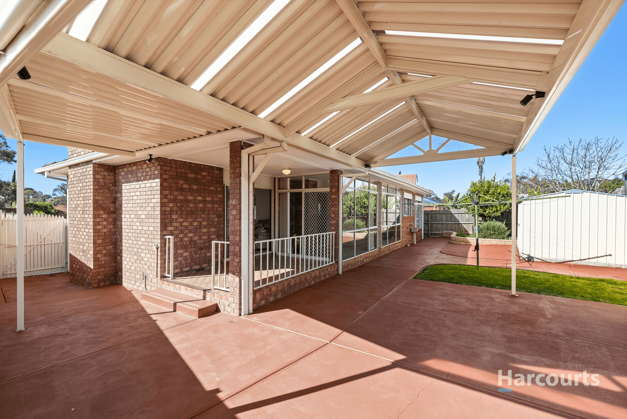 11 Tintaldra Drive, Taylors Lakes, VIC 3038