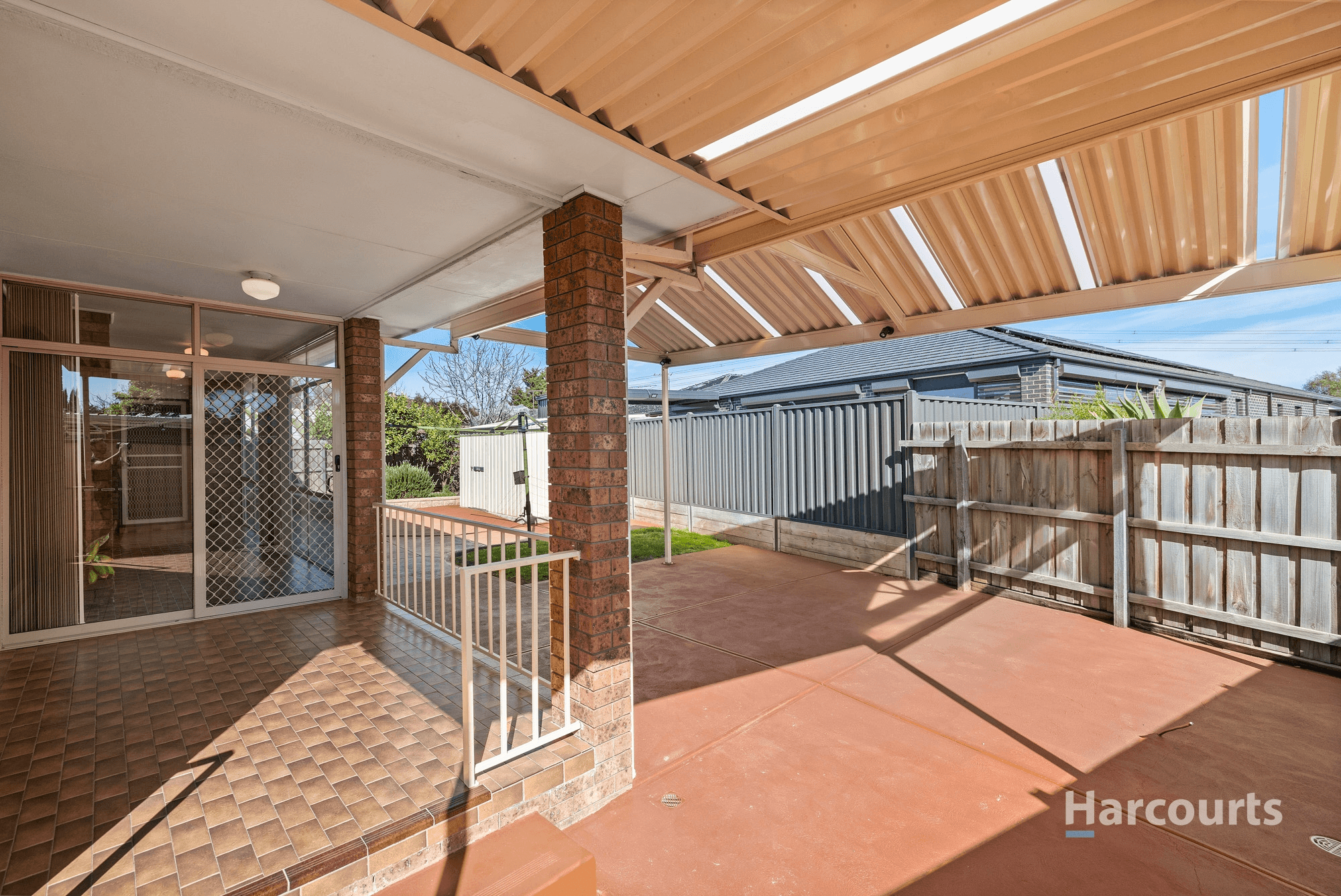 11 Tintaldra Drive, Taylors Lakes, VIC 3038