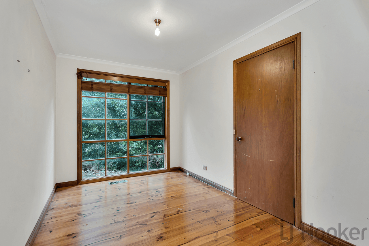 12 Bayview Crescent, THE BASIN, VIC 3154