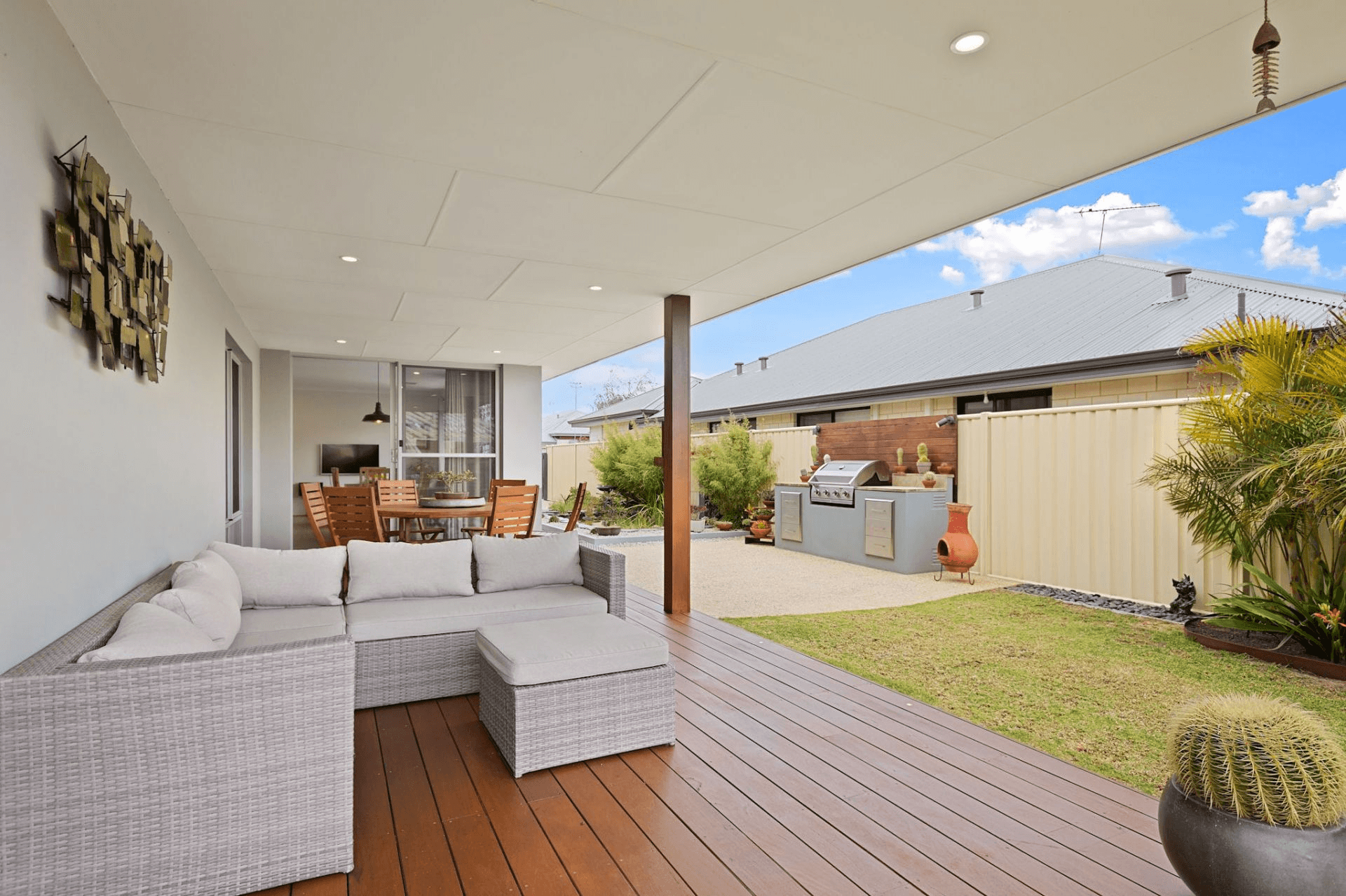 16 Cabot Close, DUNSBOROUGH, WA 6281