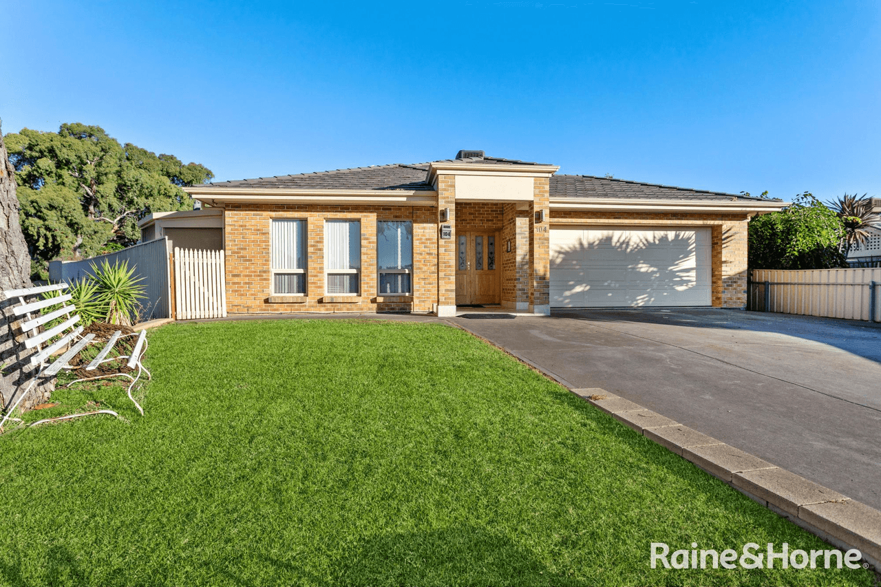 104 Penneys Hill Road, HACKHAM, SA 5163