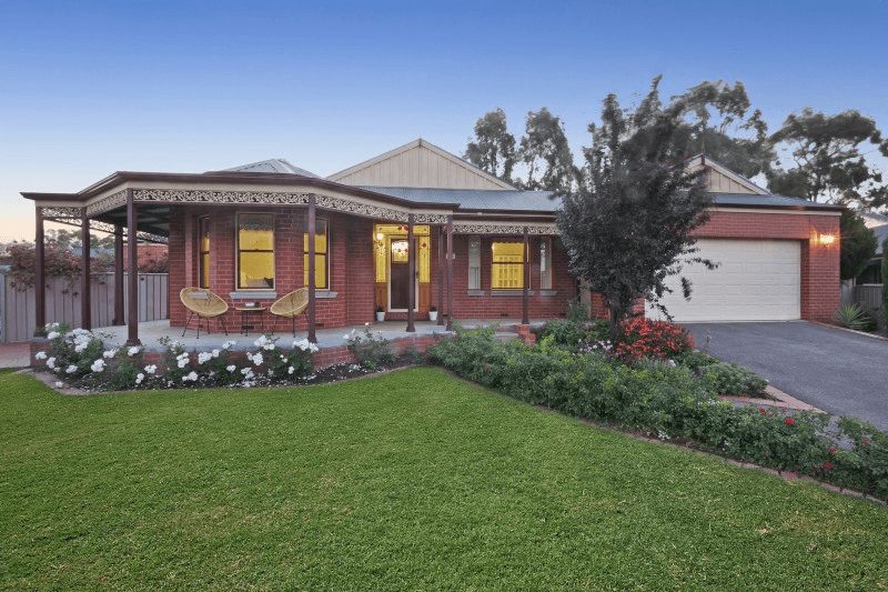 5 Elliott Court, EAGLEHAWK, VIC 3556