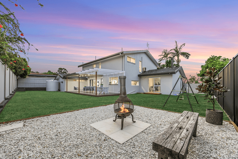 62 Parkes Drive, HELENSVALE, QLD 4212
