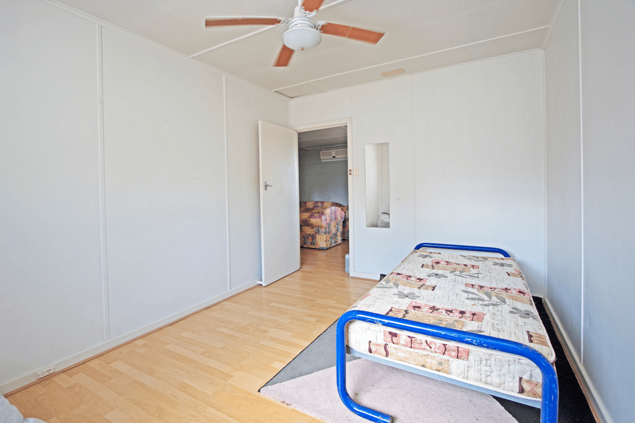 10 Hamersley Street, JURIEN BAY, WA 6516