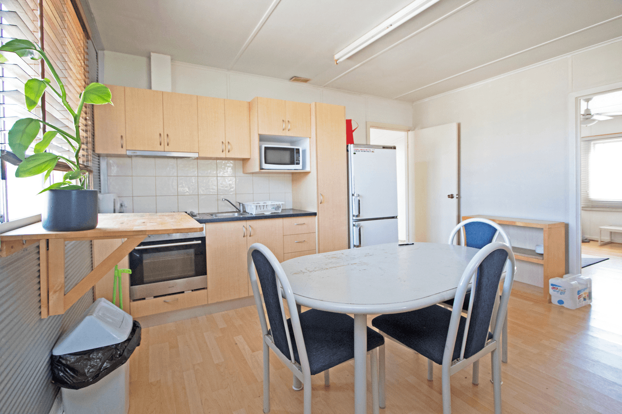 10 Hamersley Street, JURIEN BAY, WA 6516