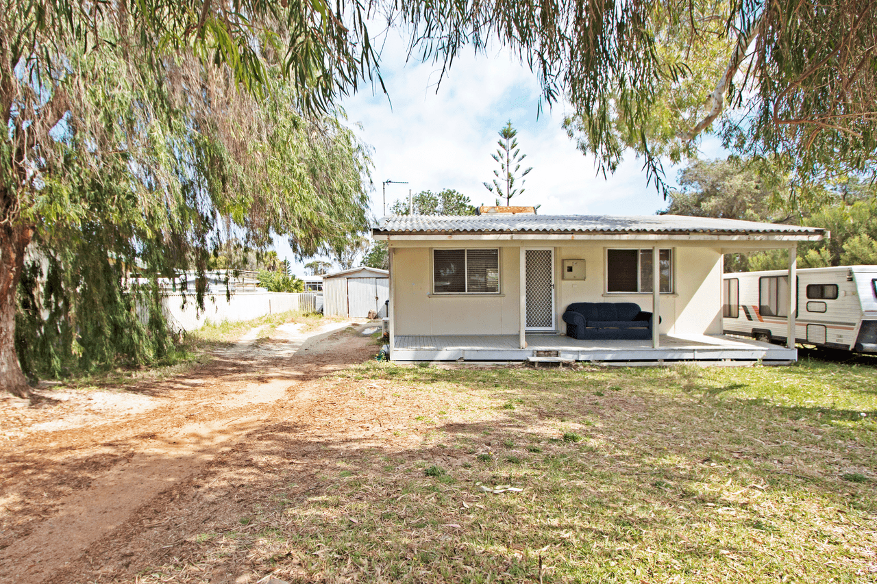 10 Hamersley Street, JURIEN BAY, WA 6516