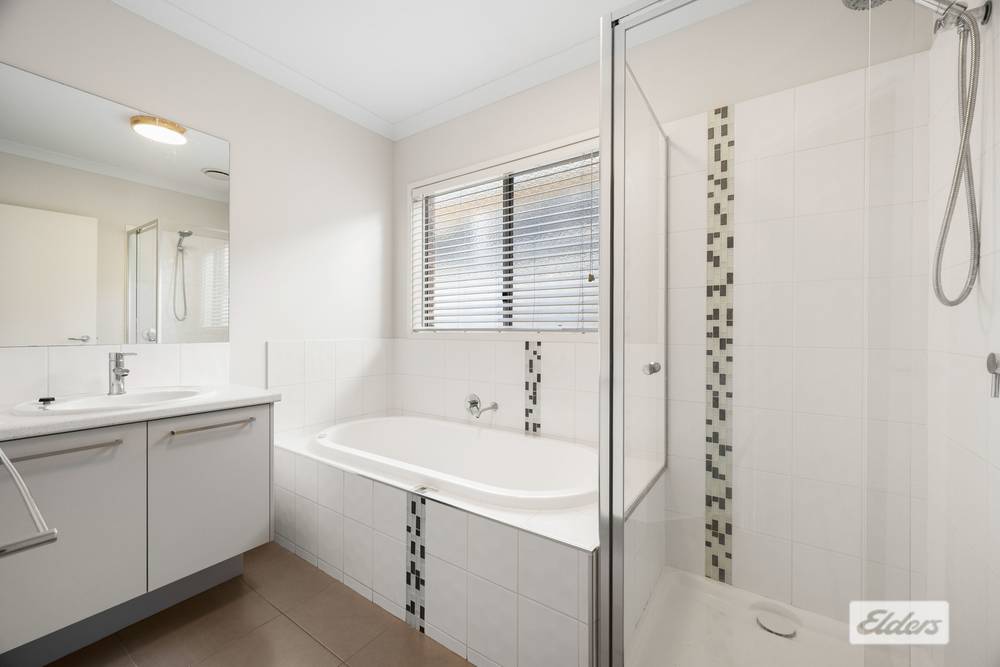 5 Heilmann Place, Leneva, VIC 3691