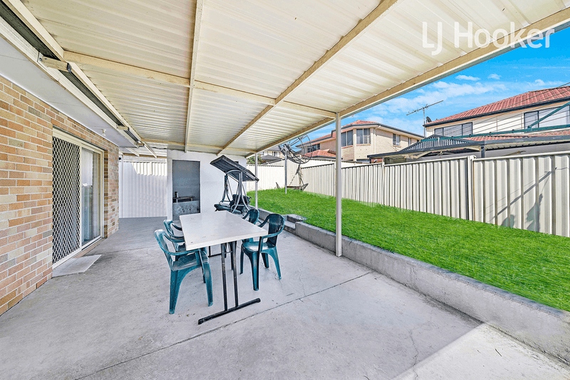 19 Watling Avenue, WEST HOXTON, NSW 2171