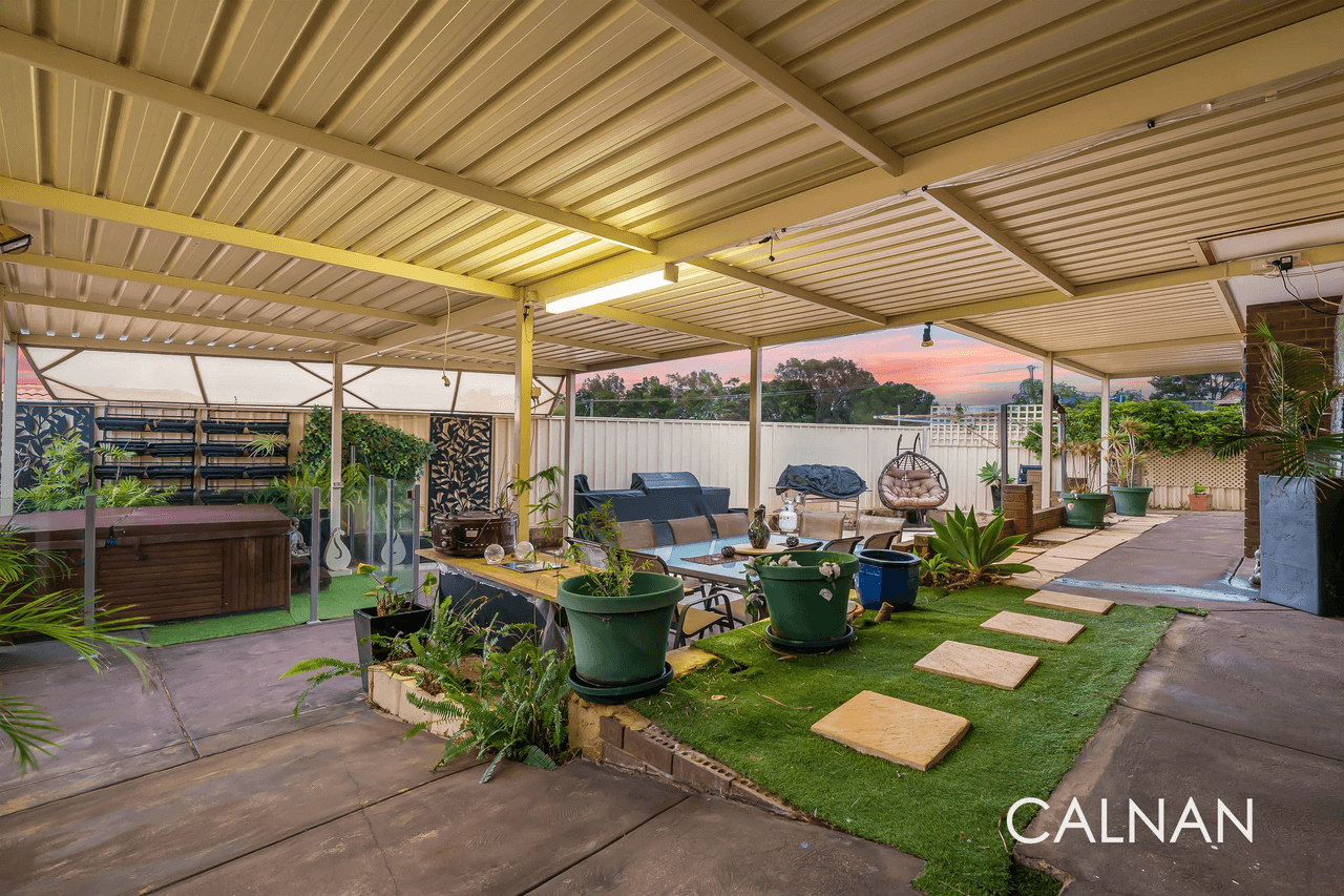 42 Leonard Way, SPEARWOOD, WA 6163