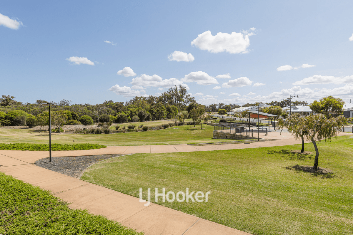 76 Hazelgrove Crecent, Millbridge, WA 6232