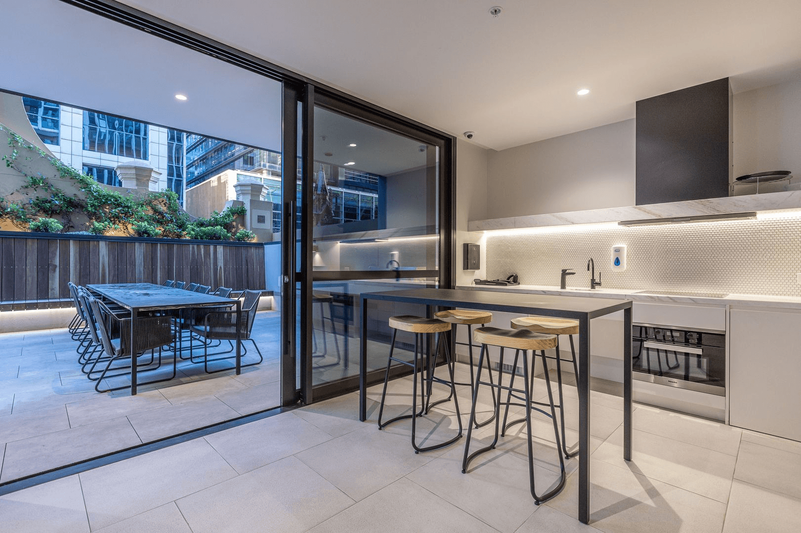 3102/464 Collins St, Melbourne, VIC 3000