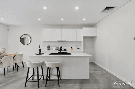 51 Deerubbin Drive, GLENMORE PARK, NSW 2745