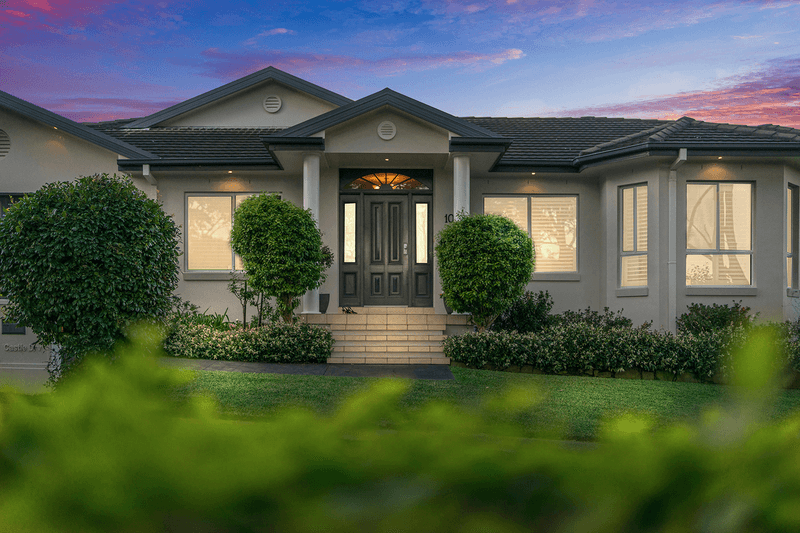 10 Castle Drive, Floraville, NSW 2280