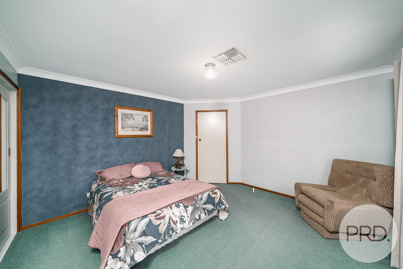 37 Alexander Street, ASHMONT, NSW 2650