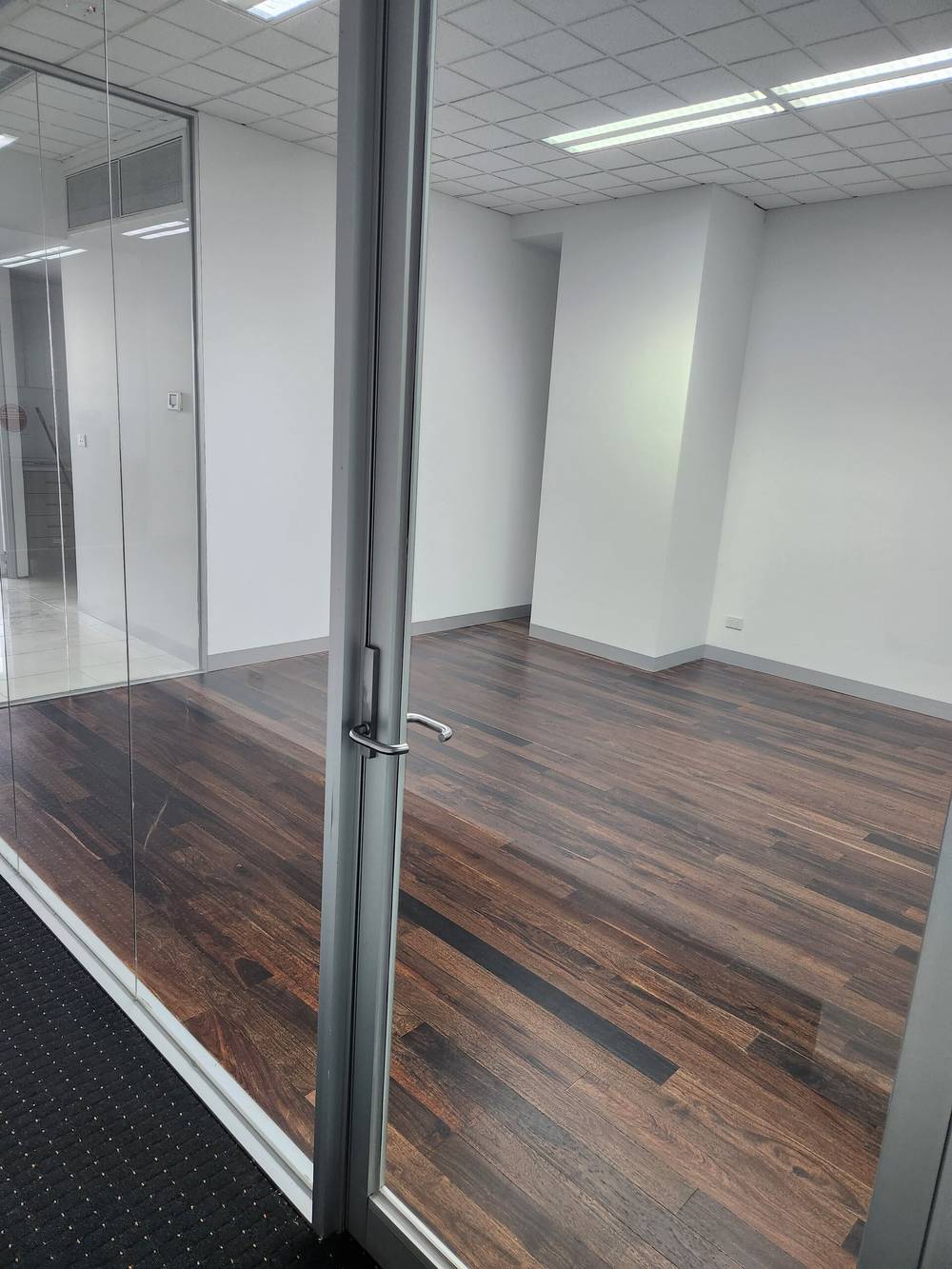 Office 3 & 4, Level 1/79 Main Road West, ST ALBANS, VIC 3021