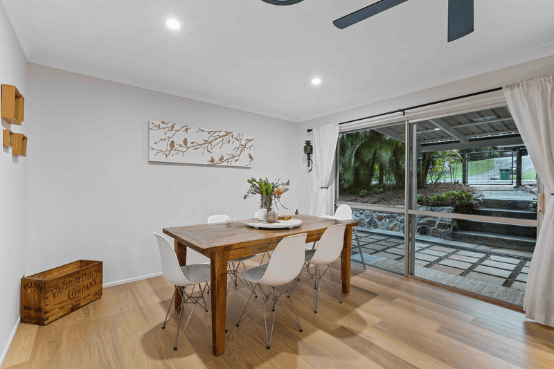 8 Woodlands Court, MOOLOOLAH VALLEY, QLD 4553