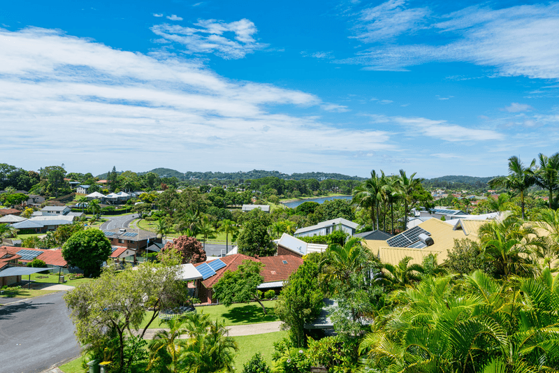 12 Bolgart Court, Elanora, QLD 4221