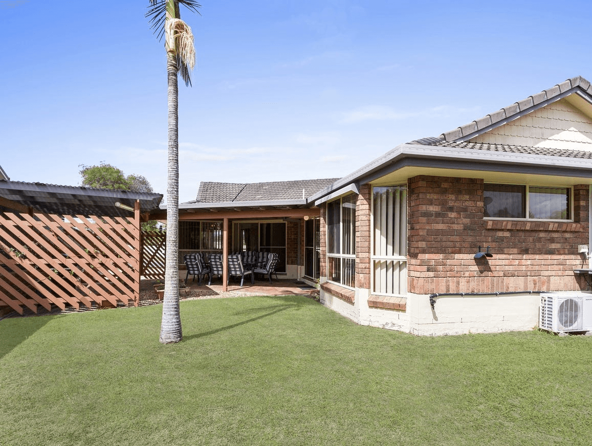 116 Mildura Drive, HELENSVALE, QLD 4212