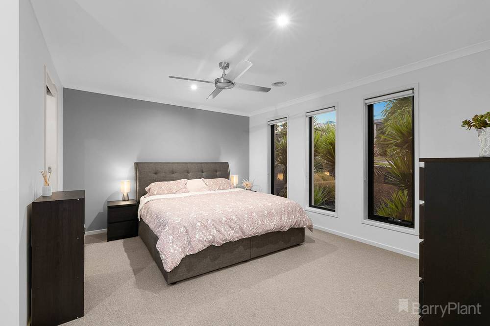 15 Tahoe Circuit, Pakenham, VIC 3810