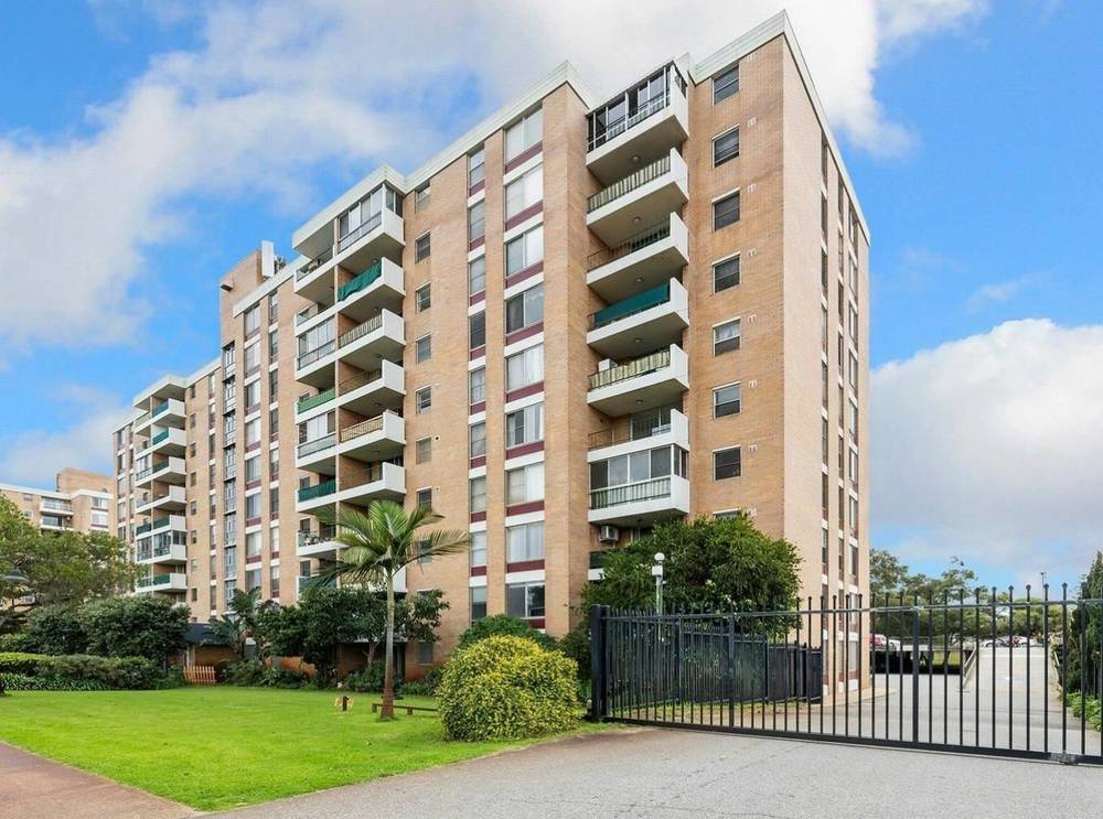 17/16 Leeder Street, Glendalough, WA 6016