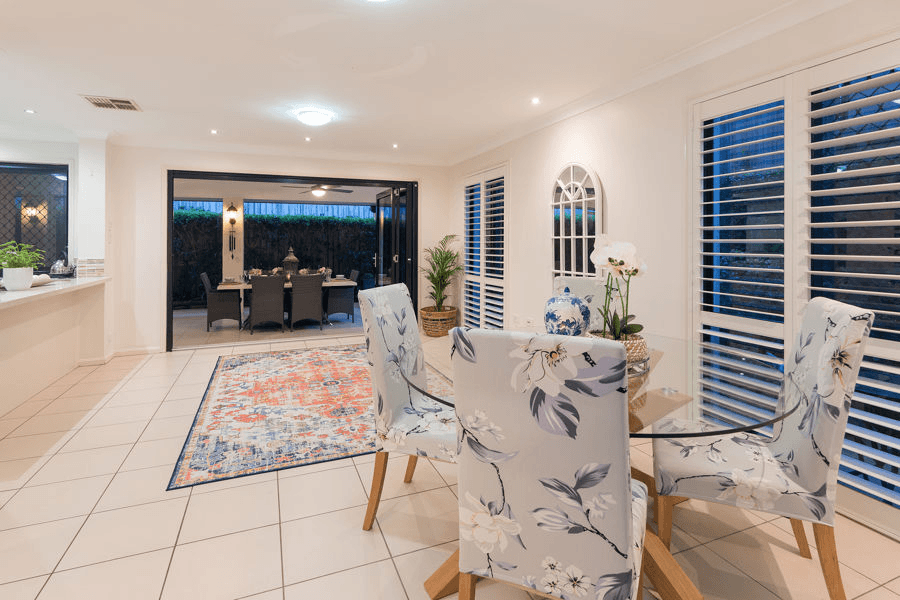 10  Demby Crescent, WAKERLEY, QLD 4154