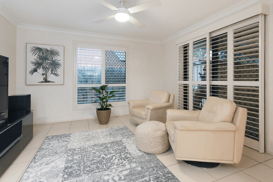 10  Demby Crescent, WAKERLEY, QLD 4154
