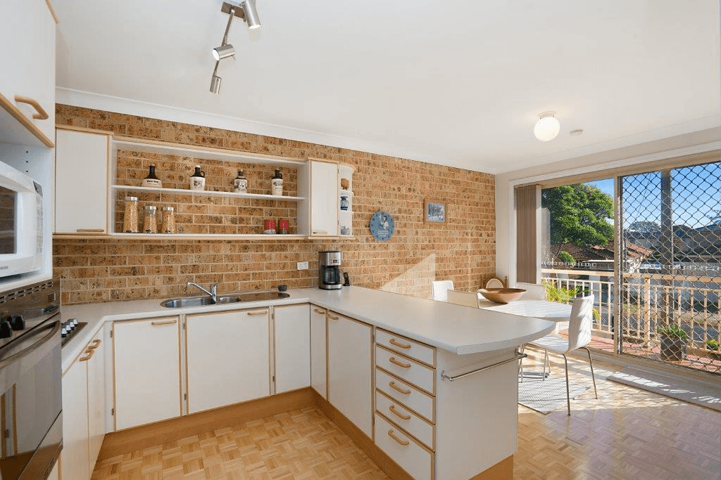 2/12 Farnell Road, WOY WOY, NSW 2256