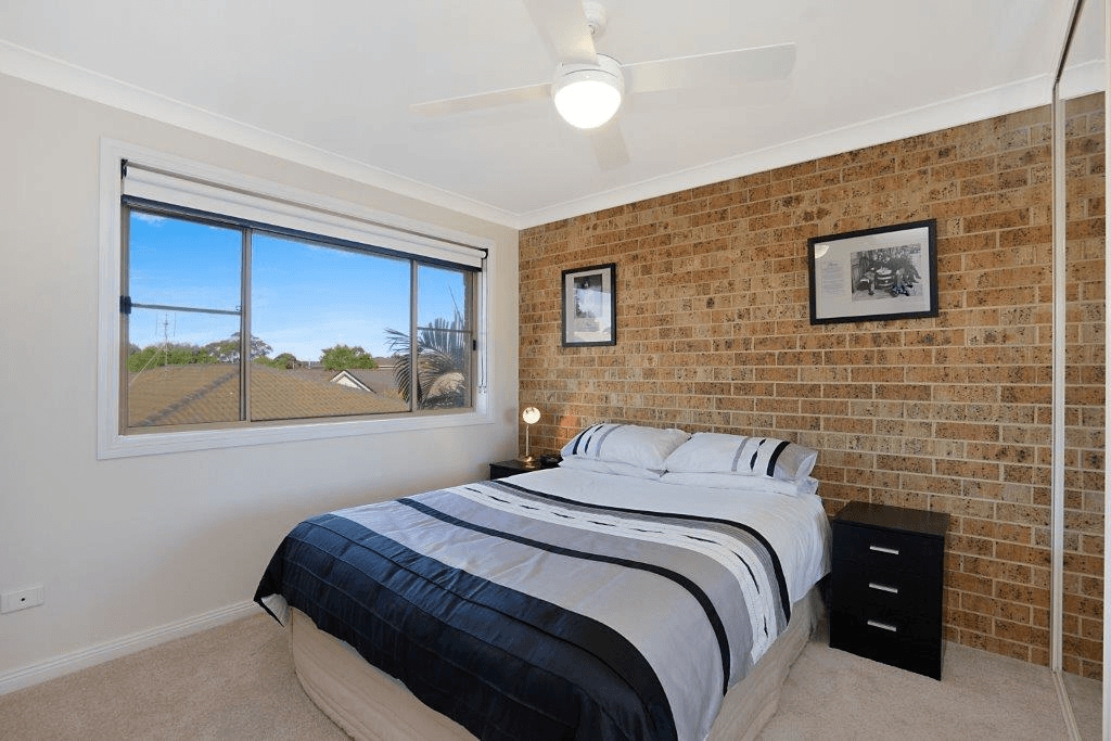 2/12 Farnell Road, WOY WOY, NSW 2256